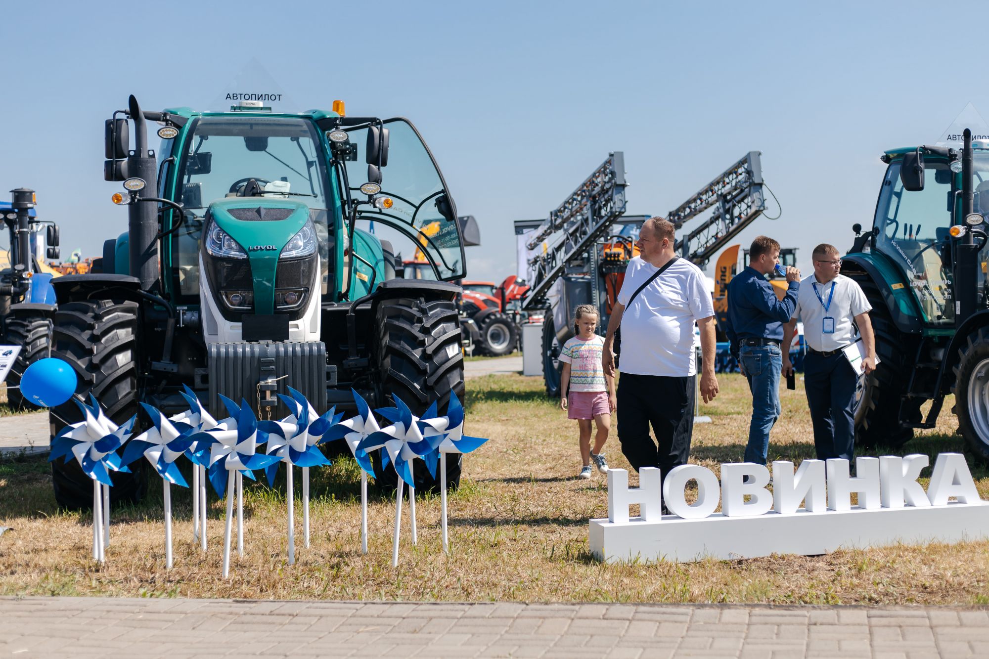 Компания LovolСибирь представила одну из самых больших экспозиций на выставке День Сибирского поля 2024